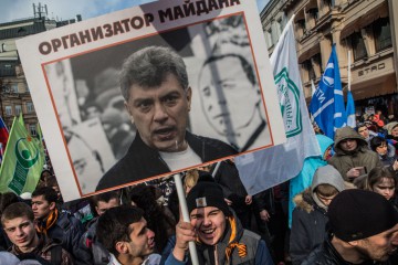 Nemtsov  utmålas som "Majdans organisatör". Foto: Jevgenij Feldman